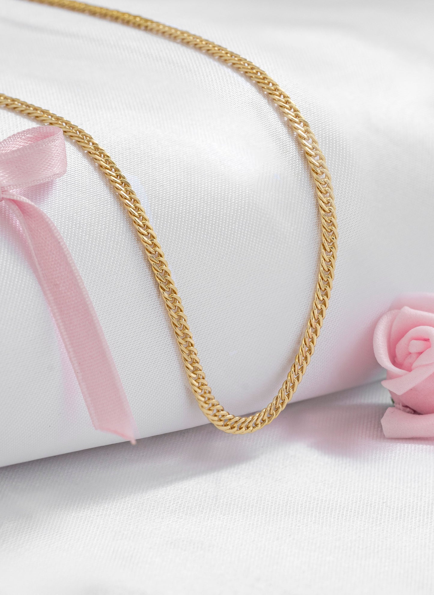 Cadena Entrelazada Mujer